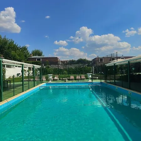 La Conac Guest house Bucharest